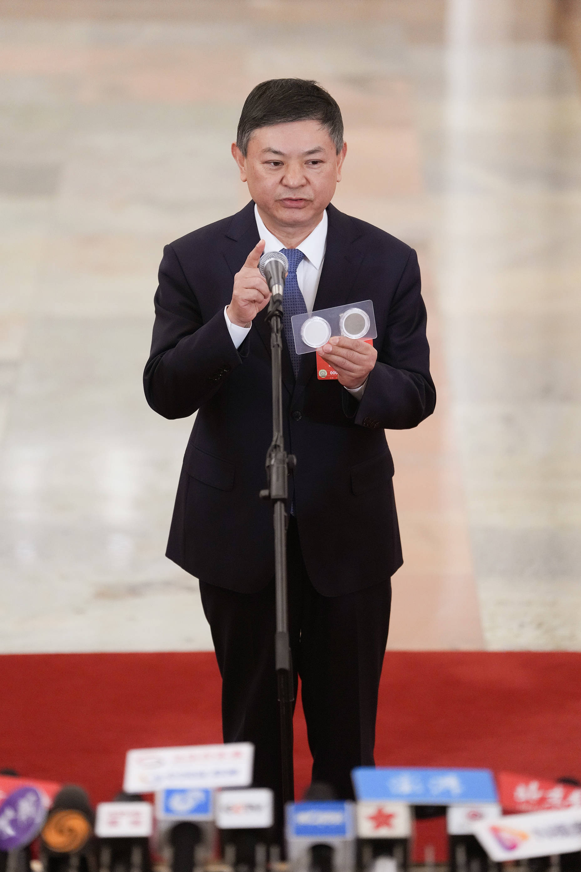 从“灰黑”到“灰白”，两块滤膜背后的北京生态之变