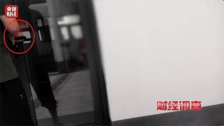 “村民素质低、有活动才开门” 农村新公厕只能看不能用？