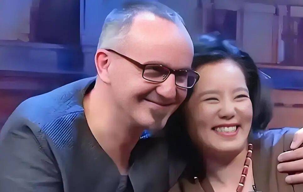 考古|龚丽娜新书首谈20年婚姻破碎！男方禁止她叫老公，还疑婚内爱上奥地利少妇