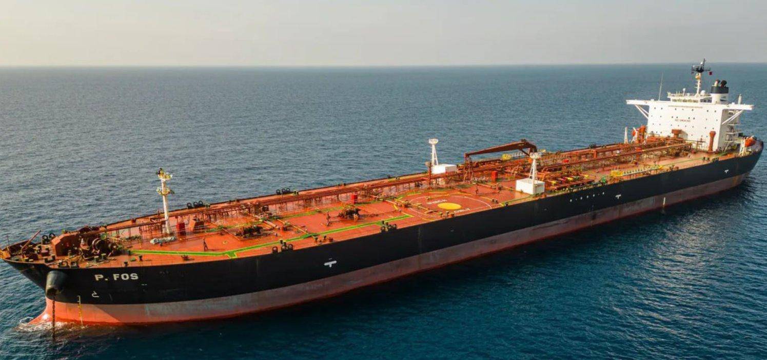 法国这次捅马蜂窝了，北约首次扣押俄罗斯油轮，中国北极航线破局