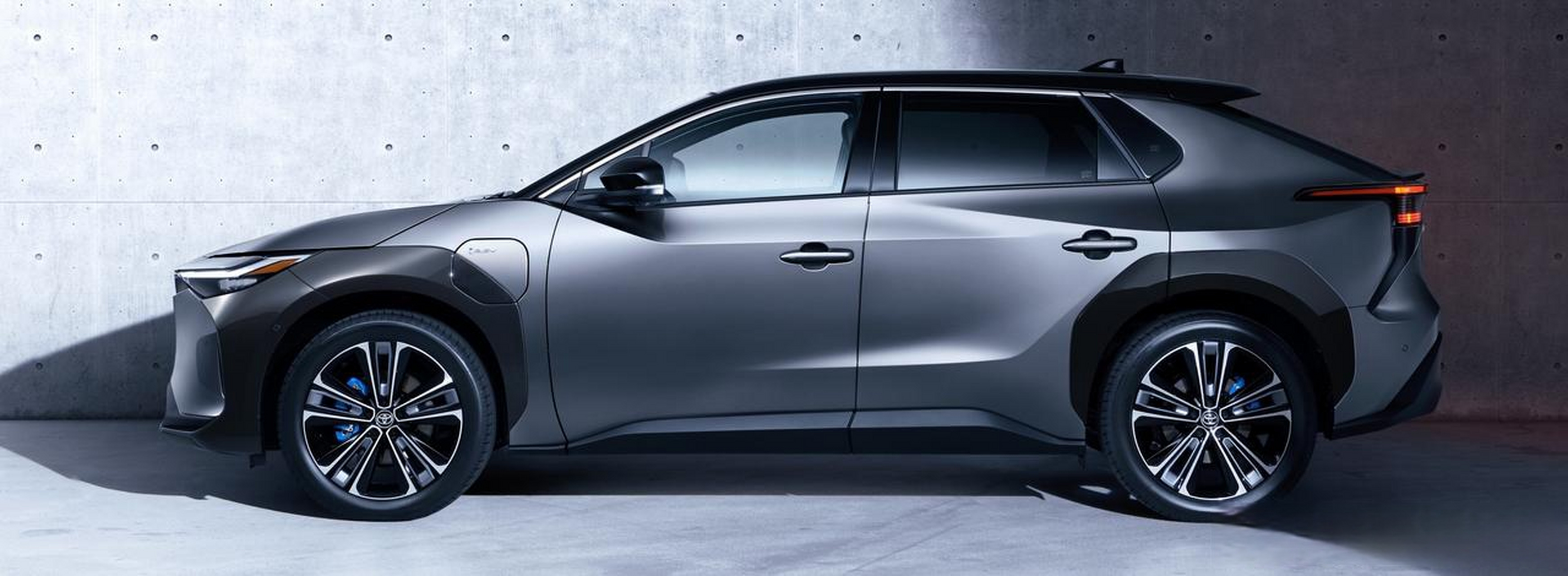 bZx(被最想拥抱的人拥抱了完整动漫) bZx(被最想拥抱的人拥抱了完整动漫)